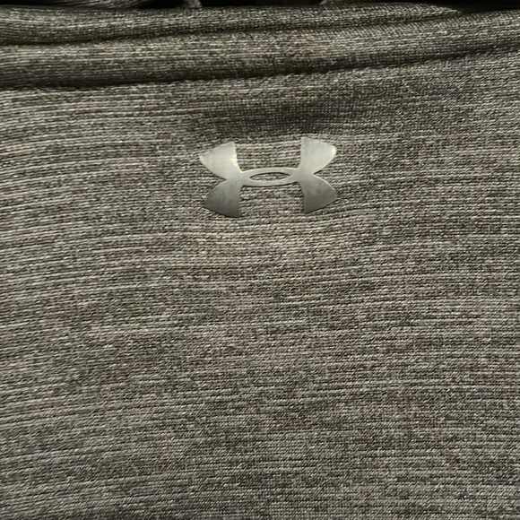 NWT Women’s Under Armour  Cold Gear Sweatshirt - Picture 7 of 7